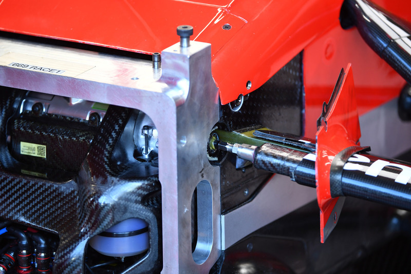 Ferrari SF71H front suspension detail
