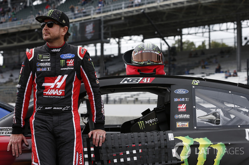 Kurt Busch, Stewart-Haas Racing, Ford Fusion Haas Automation/Monster Energy