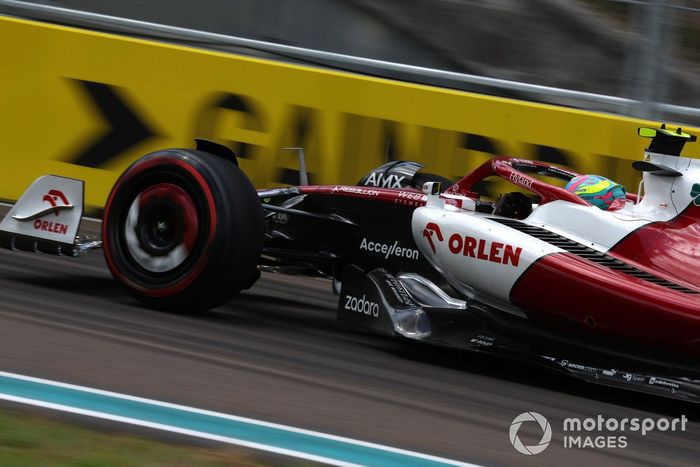 Zhou Guanyu, Alfa Romeo C42