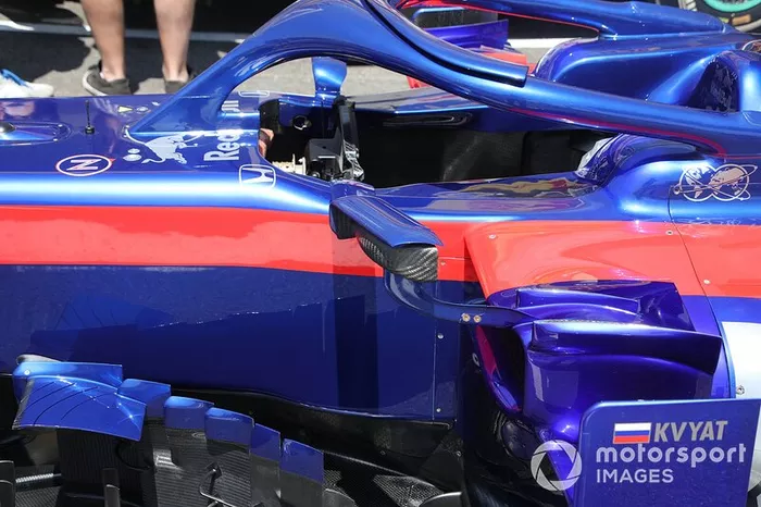 Lateral da Toro Rosso