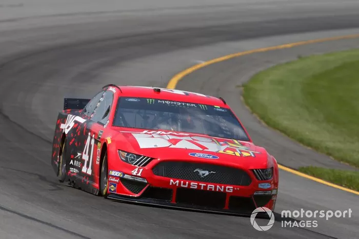 8. Daniel Suarez, Stewart-Haas Racing, Ford Mustang