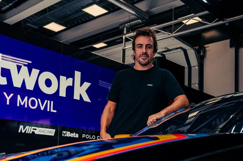 Fernando Alonso teste l'Aston Martin DTM 2019