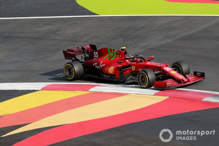 Carlos Sainz Jr., Ferrari SF21
