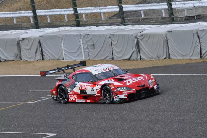 #38 ZENT CERUMO GR Supra