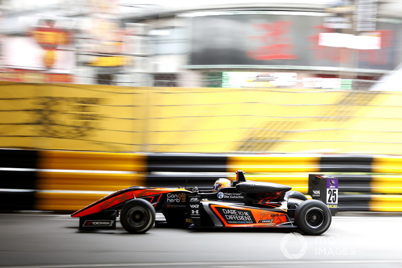 Софія Фльорш, Van Amersfoort Racing