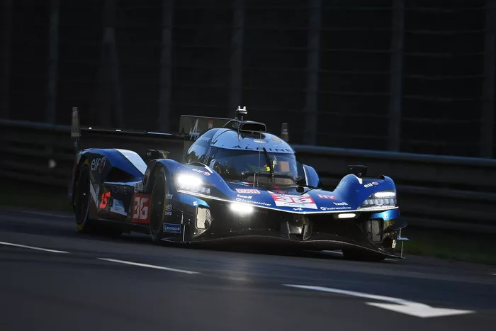 #36 Alpine Endurance Team Alpine A424: Mick Schumacher, Frederic Makowiecki, Jules Gounon