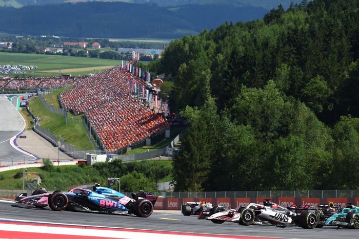 Esteban Ocon, Haas F1 Team, Franco Colapinto, Alpine