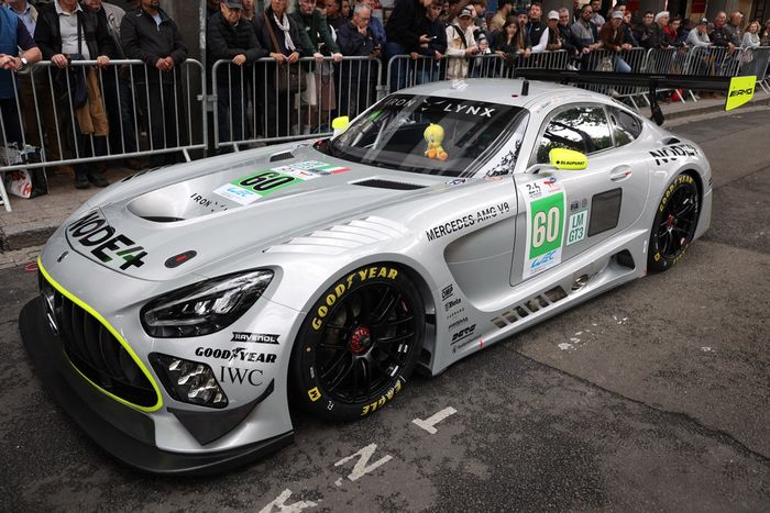 #60 Iron Lynx Mercedes-AMG LMGT3: Andrew Gilbert, Lorcan Hanafin, Fran Rueda