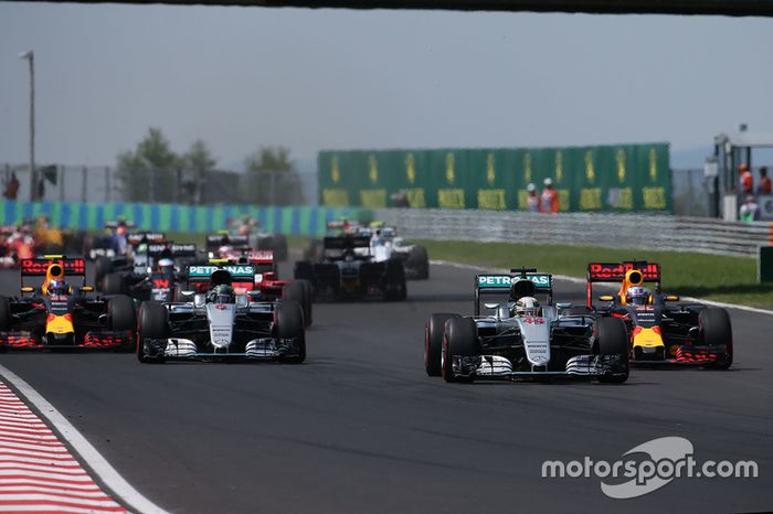 Lewis Hamilton, Mercedes AMG F1 W07 Hybrid