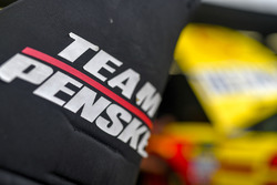 Joey Logano, Team Penske, Ford Fusion Shell Pennzoil, close up, logo