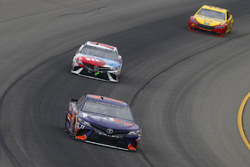 Denny Hamlin, Joe Gibbs Racing, Toyota Camry FedEx Freight and Kyle Busch, Joe Gibbs Racing, Toyota Camry M&M's Red White & Blue