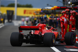 Sebastian Vettel, Ferrari SF71H, comes into the pits during Qualifying