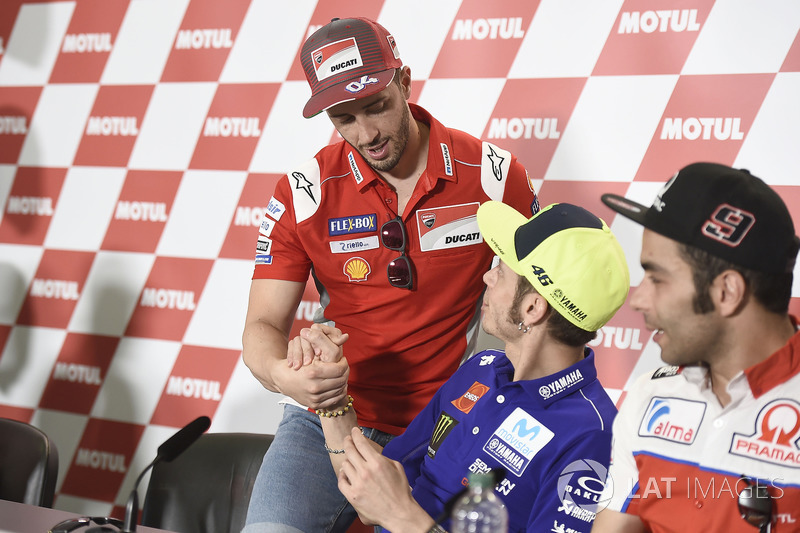 Andrea Dovizioso, Ducati Team, Valentino Rossi, Yamaha Factory Racing