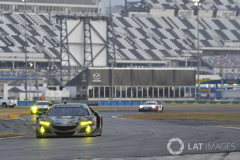 #93 Michael Shank Racing Acura NSX, GTD: Lawson Aschenbach, Justin Marks, Mario Farnbacher, Côme Led