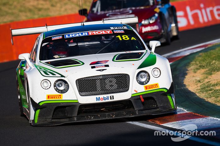 #18 Bentley Team M-Sport Bentley Continental GT3: Andy Soucek, Maxime Soulet, Vincent Abril