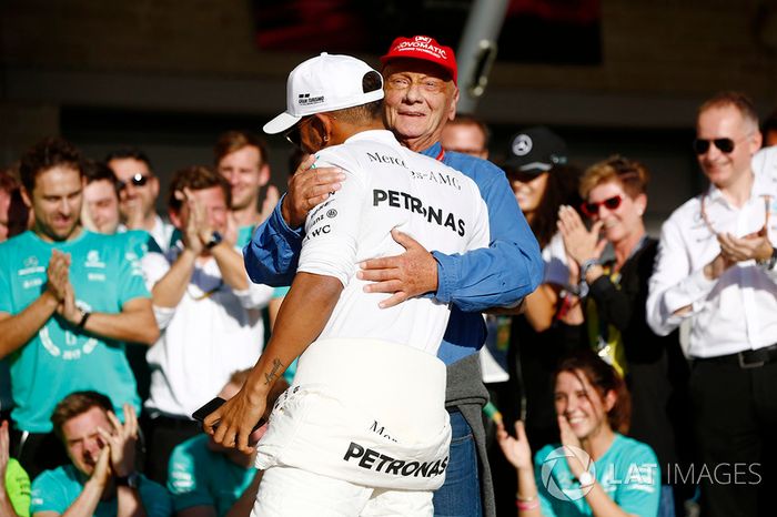 Lewis Hamilton, Mercedes AMG F1, Niki Lauda, Non-Executive Chairman, Mercedes AMG F1, celebrate Cons