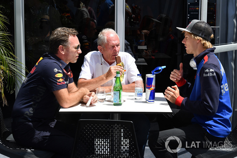 Christian Horner, team principal Red Bull Racing, Dr Helmut Marko, consultant Red Bull Motorsport et Brendon Hartley, Scuderia Toro Rosso