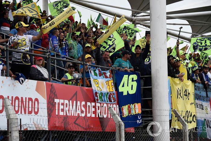 Valentino Rossi, Yamaha Factory Racing fans