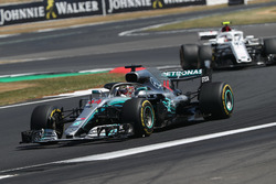 Льюіс Хемілтон, Mercedes AMG F1 W09