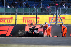 Brendon Hartley, Scuderia Toro Rosso STR13 after the crash