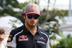 Карлос Сайнс, Scuderia Toro Rosso