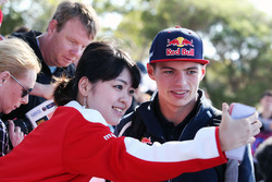 Макс Ферстаппен, Scuderia Toro Rosso с фанатами
