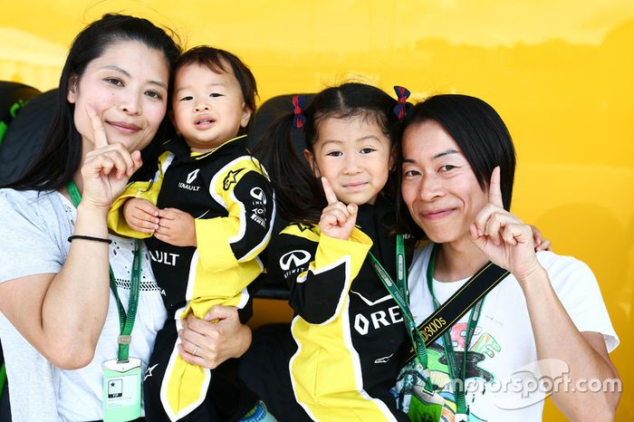 Renault Sport F1 Team fans