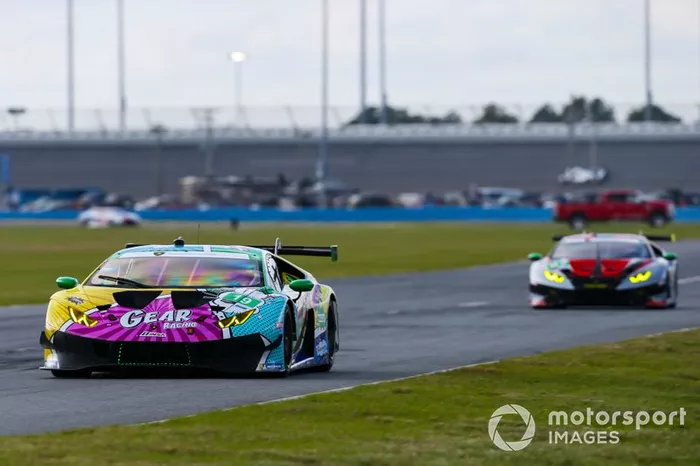 W19 GEAR Racing powered by GRT Grasser Lamborghini Huracan GT3, GTD: Christina Nielsen, Katherine Legge, Tati Calderon, Rahel Frey