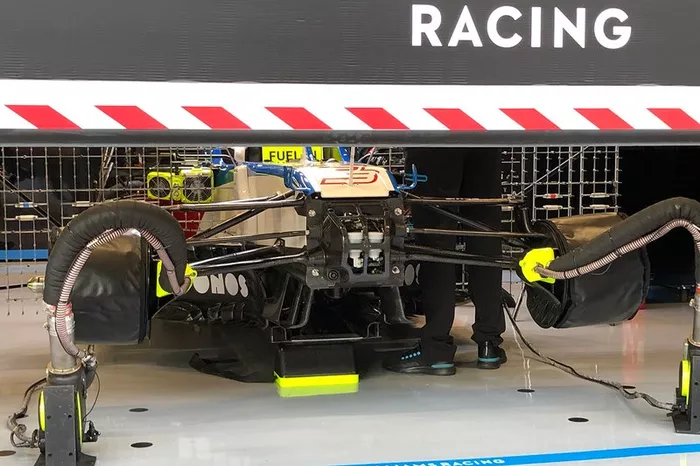 Williams FW43 
