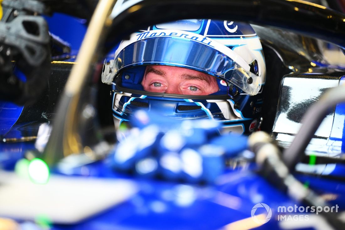 El belga Stoffel Vandoorne y Maserati MSG Racing observan la carrera