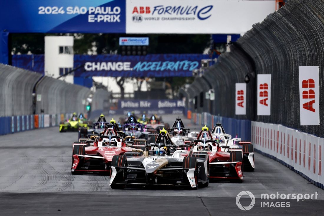 Nick Cassidy Jaguar TCS Racing Jaguar TCS Racing Jaguar I-TYPE 7 Oliver Rowland Equipo Nissan de Fórmula E Nissan e-4ORCE 05, Norman Nato Equipo Nissan de Fórmula E Nissan e-4ORCE 05