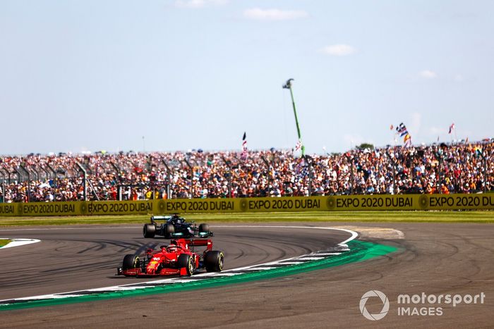Charles Leclerc, Ferrari SF21, Lewis Hamilton, Mercedes W12