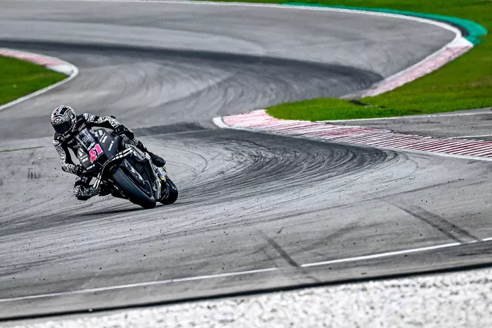 Aleix Espargaró, Aprilia Racing
