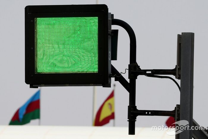 Panel de luces homologado por FIA