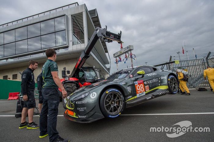 #98 Aston Martin Racing Aston Martin Vantage: Paul Dalla Lana, Pedro Lamy, Mathias Lauda