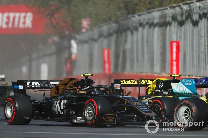 Nico Hulkenberg, Renault R.S. 19, Kevin Magnussen, Haas F1 Team VF-19