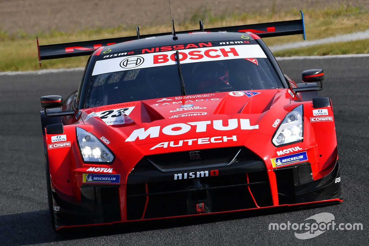 #23 MOTUL AUTECH GT-R