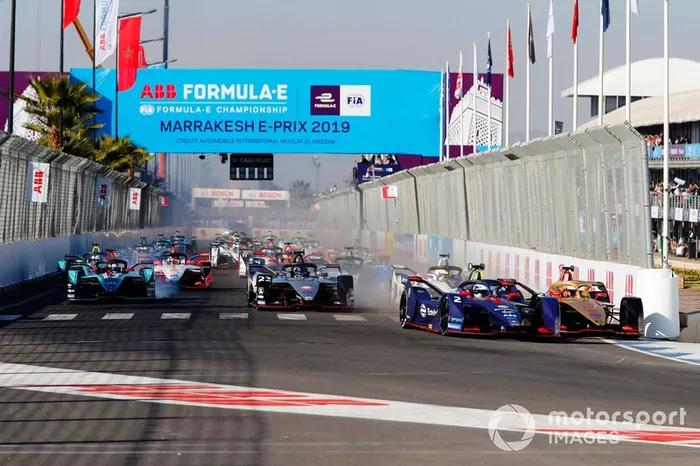 Sam Bird, Envision Virgin Racing, Audi e-tron FE05, Jean-Eric Vergne, DS TECHEETAH, DS E-Tense FE19, choca en la primera curva