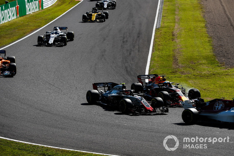Kevin Magnussen, Haas F1 Team VF-18, Daniel Ricciardo, Red Bull Racing RB14, Fernando Alonso, McLaren MCL33, y Lance Stroll, Williams FW41