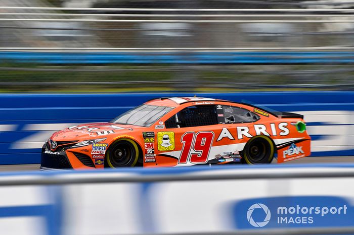Daniel Suarez, Joe Gibbs Racing, Toyota Camry ARRIS