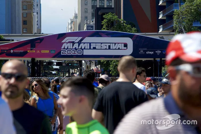 Fans en F1 Miami Festival 