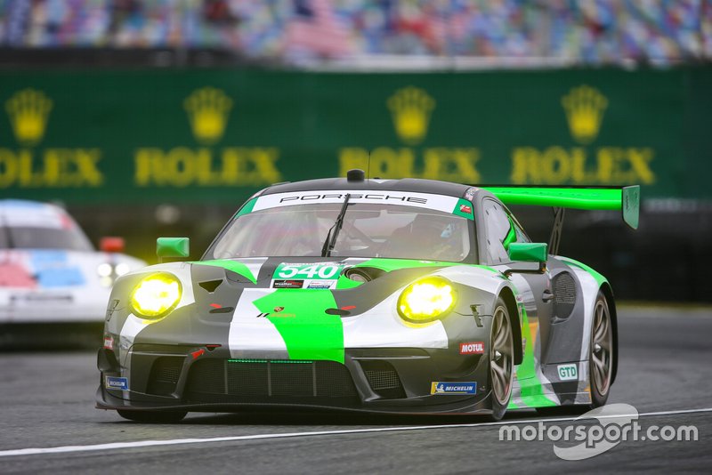 #540 Black Swan Racing Porsche 911 GT3 R: Timothy Pappas, Matteo Cairoli, Dirk Werner, Marco Seefried