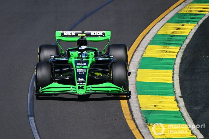 Zhou Guanyu, Kick Sauber C44