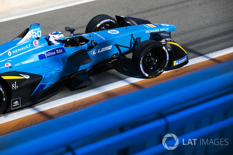 №8. <img src="https://cdn-5.motorsport.com/static/img/cfp/0/0/0/0/75/s3/france-2.jpg" alt="" width="20" height="12" /> Николя Прост, Renault e.Dams