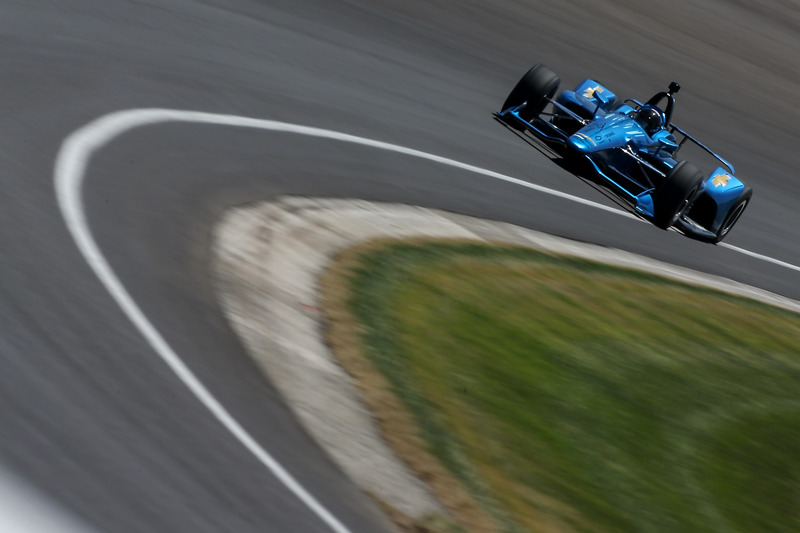 Juan Pablo Montoya prueba el Chevrolet IndyCar 2018