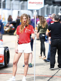 Chicas de Mahindra Racing