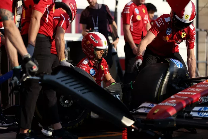 Scuderia Ferrari pit crew practice