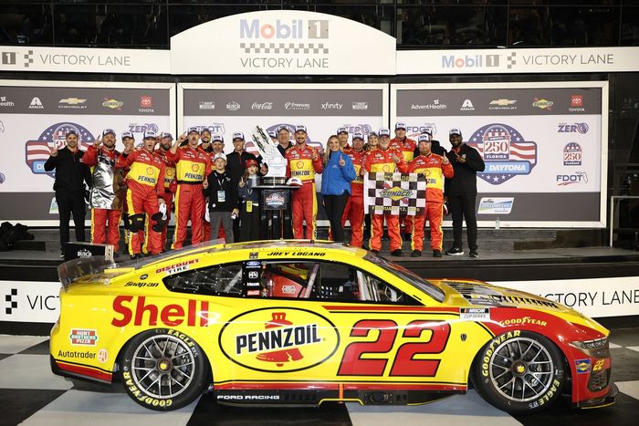 Joey Logano, Team Penske Ford