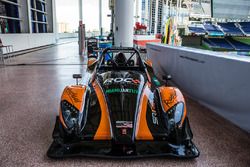 Coche Radical que participará en la carrera de campeones de 2017 en Miami en el Marlins Park