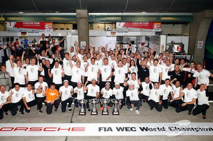Porsche Team celebra el campeonato de fabricantes esta temporada